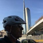Fermata nei pressi dell'Unicredit Tower di Milano