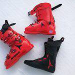Vista interna ed esterna dello scarpone Atomic Redster STI 130